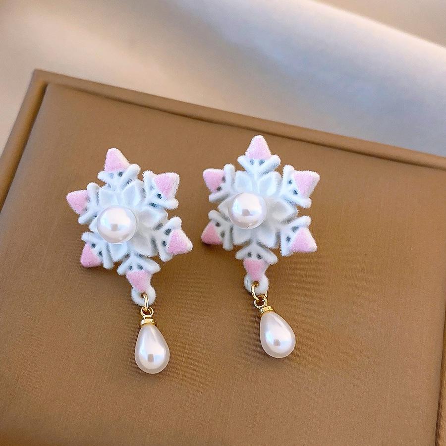 French Retro Luxury Silver Pearl Tassel Stud Earrings - Elegant and Versatile for Women