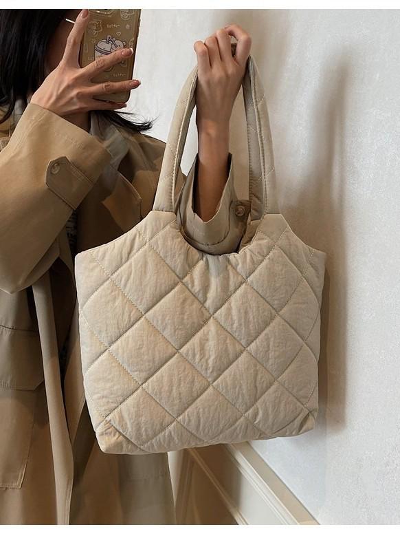 Korean Style Quilted Cotton Tote Bag - Large Capacity, Casual Shoulder Bag for Autumn/Winter 2025.