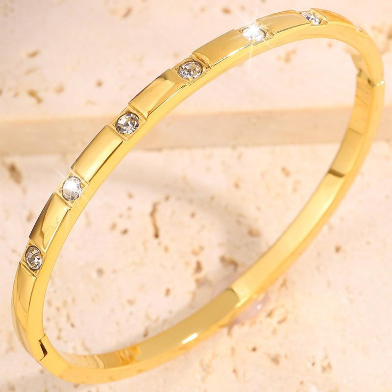 Starry Sky Silver Titanium Steel Bracelet for Women - High-End, Versatile, Full Diamond, Non-Fading Fashion Accessory