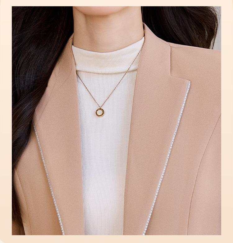 2025 Women's High-End Apricot Blazer: Korean Style, Slim Fit, Versatile Autumn Top