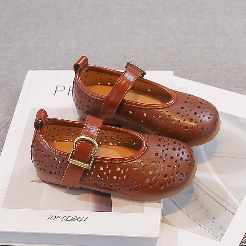 2026 Summer Girls  Breathable Leather Princess Shoes - Soft Sole Hollow Design 24 коричневый