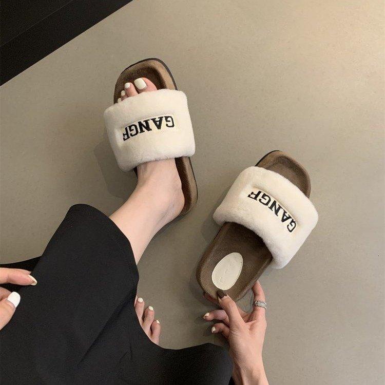 Thick-bottomed fluffy slippers female 2025 new spring, autumn and winter Korean version of high-end temperament French fairy muffin sandals