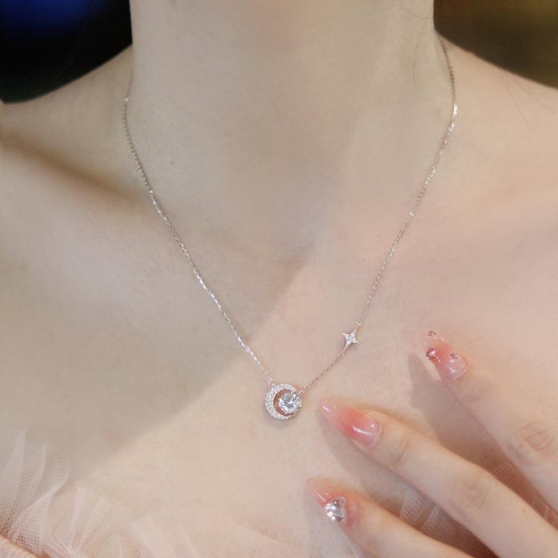 Elegante Stern- und Mond-Zirkonia-Anhänger Halskette - Vielseitige, Modische und Luxuriöse Schlüsselbein Kette.