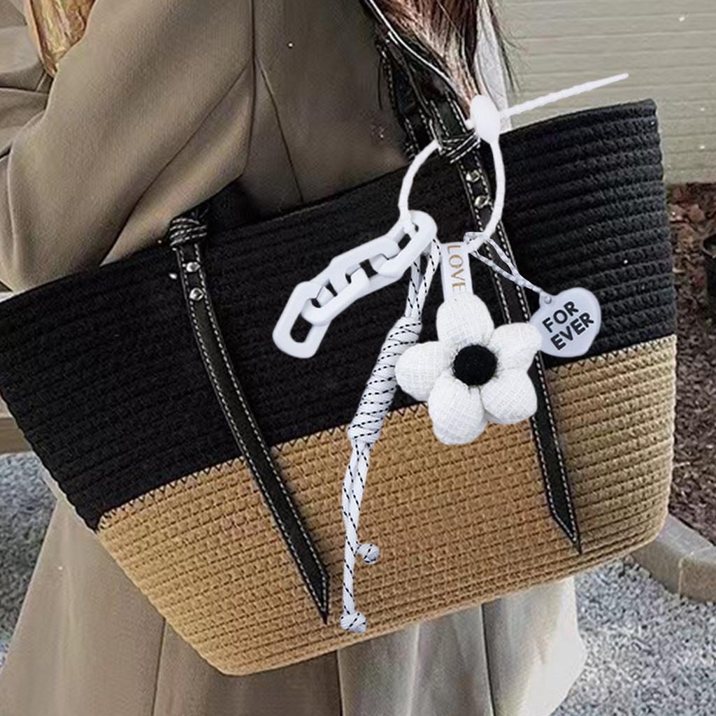 Delicate Flower Keychain Bag Pendant Fashionable Key Holder Bags Accesories Suitable For Everyday Commute And Travel