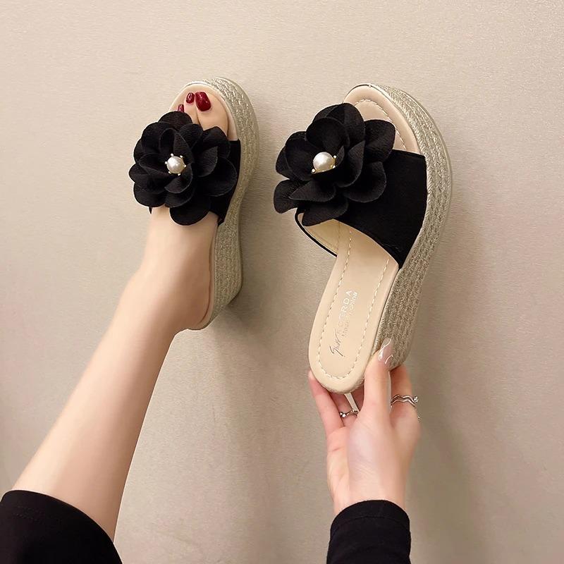 Fashion 2024 Summer 7cm Wedge Heels Slides Women Appliques Flowers With Pearl Platform Beach Cool Sandals New Shoes Slippers
