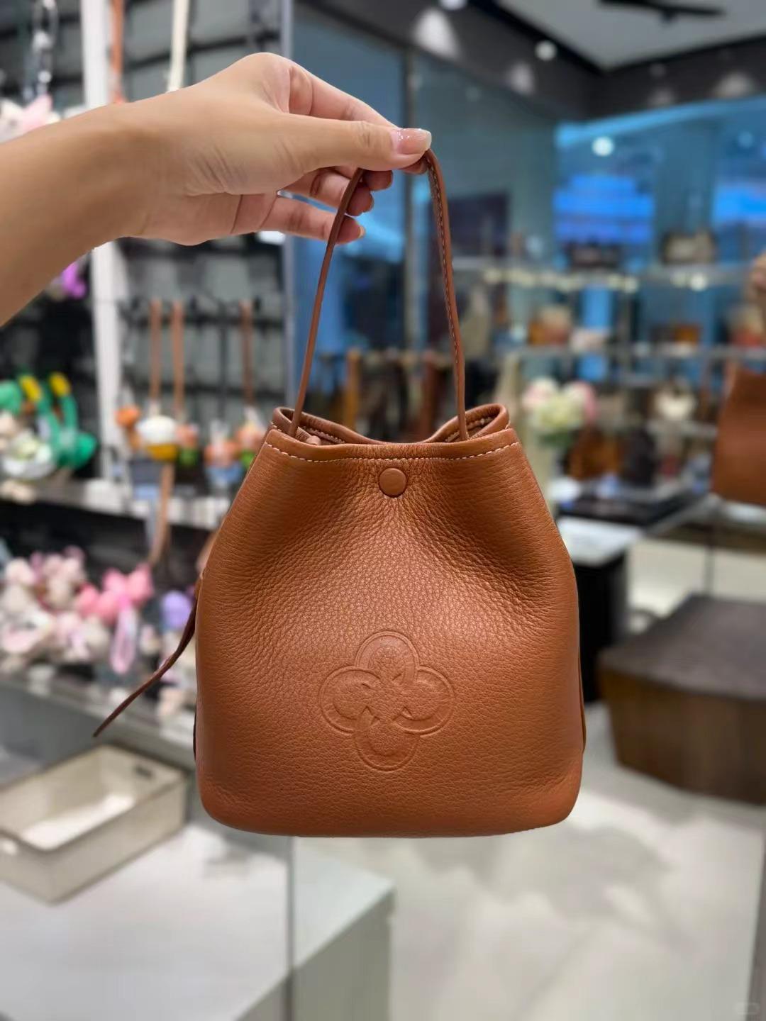 

Универсальная женская сумка Kasi: Сумка-тоут высокого класса, на плечо, кроссбоди, подмышечная или сумка-ведро для поездок 23*11*18 cm