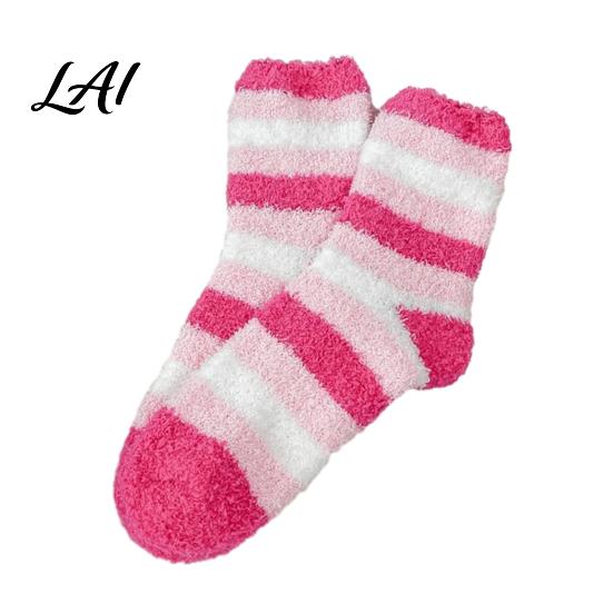 Plush Home Slippers 1 Pair Women Fuzzy Socks for Valentine's Day Warm Fluffy Coral Fleece Day Slipper Socks Fall Winter Thick Sleeping Gift Holiday