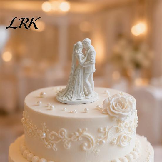 Sweet Wedding Symbol 3D Printed Couple Figurine, Romantic Ornament, Love Statue Newlywed Embrace Figurine for Cake Toppers Entrance Halls Dressing
