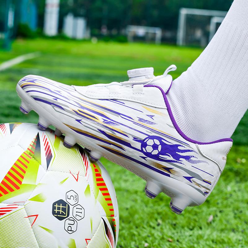 Fotbollsskor för barn med roterande spänne och dobbar Fotbollsskor för pojkar Barns fotbollsskor Konstgräs Fotbollsskor