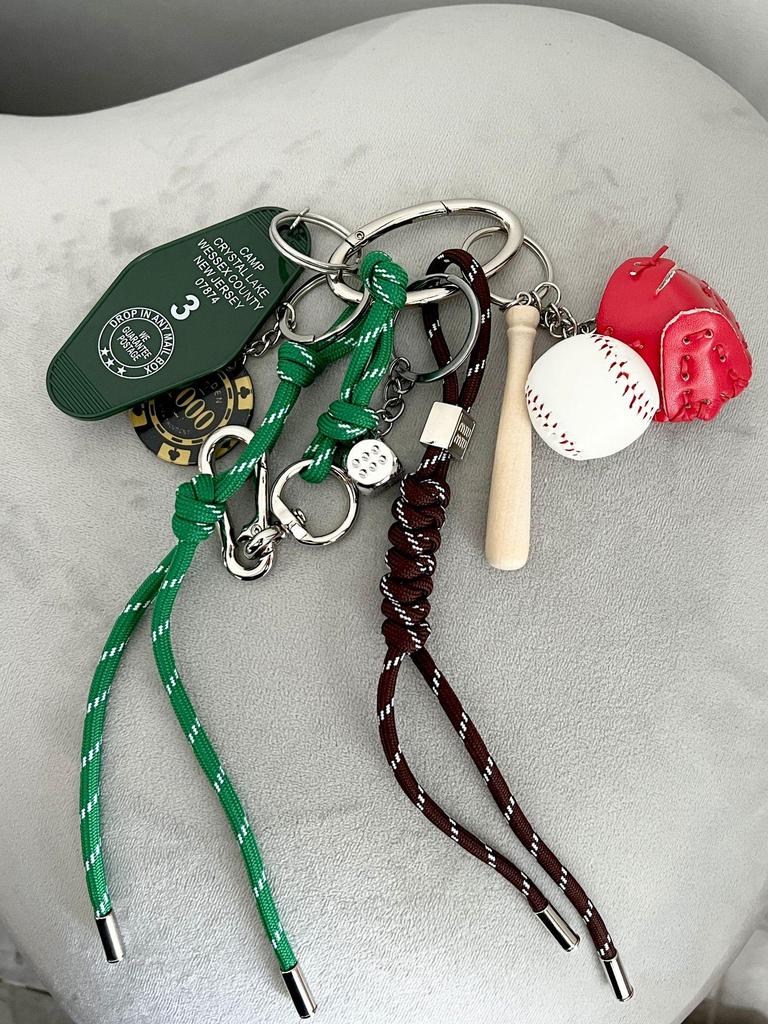 Oryginalny Niszowy Design Brelok do Kluczy Samochodowych w Stylu Jamnika Zawieszka do Torby