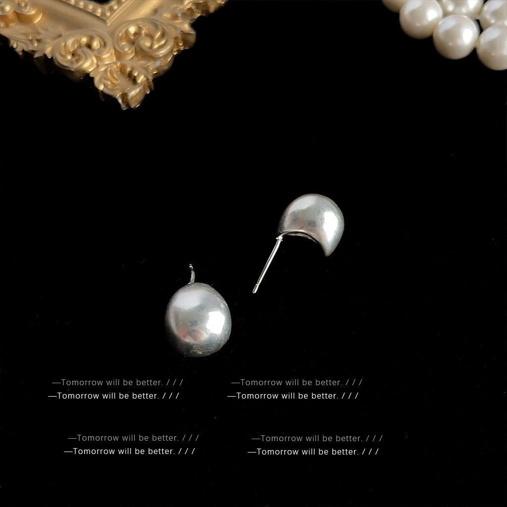 Mid-Century Vintage Stud Earrings: Trendy Literary Style in Light Luxury Fashion