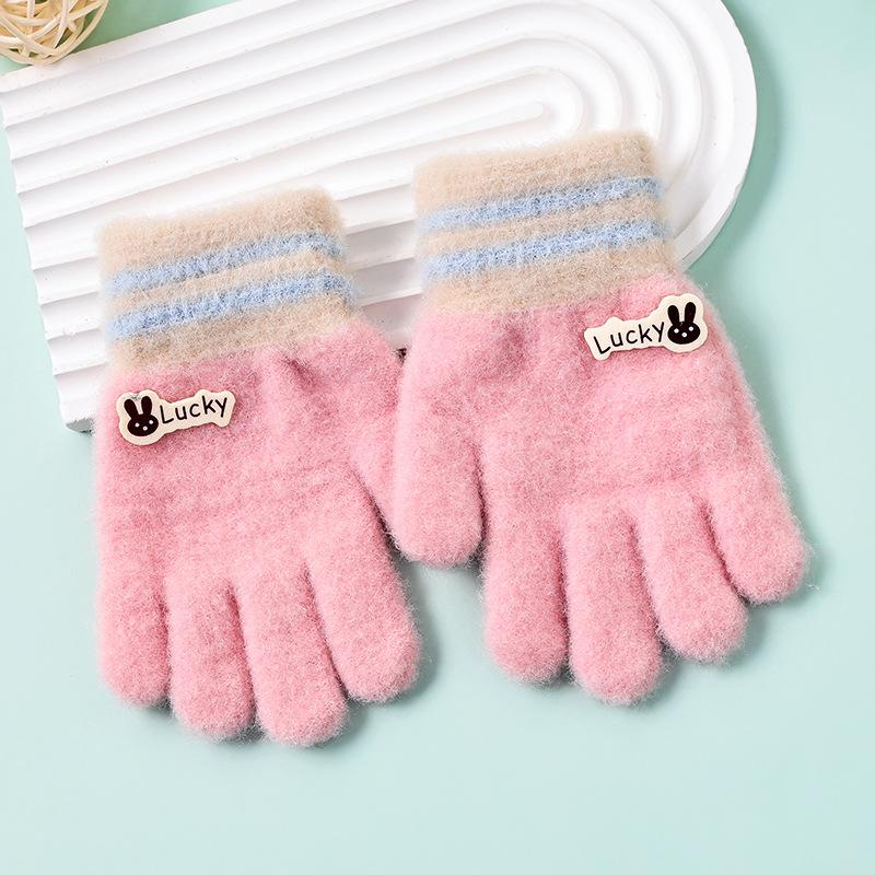 Cartoon Cute Winter Gloves for Kids: Warm Full-Finger Design for Girls and Boys