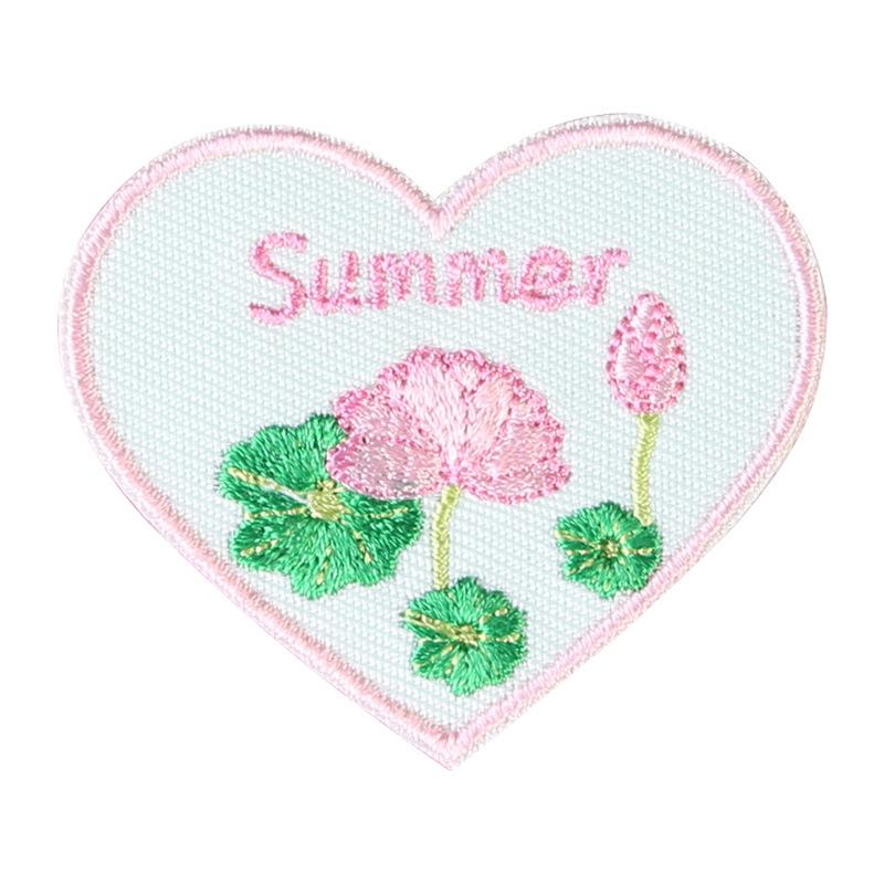Love Cloth Sticker, Clothes Embroidery Pattern Sticker, Heart-Shaped Down Jacket, Hole-Free Repair, Self-Adhesive Seam-Free Patch Sticker