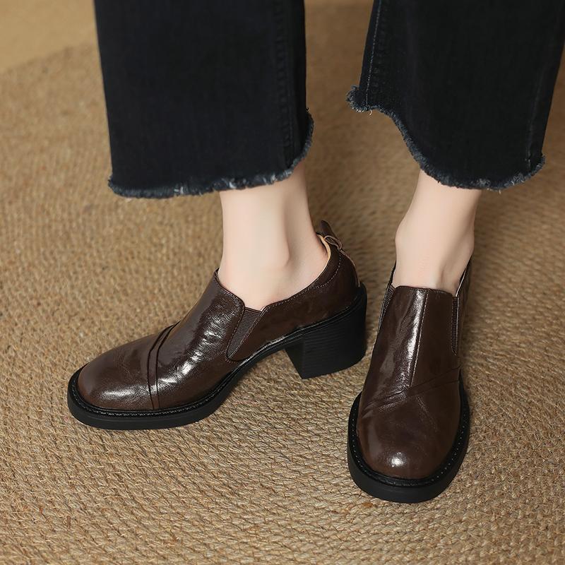 Fashion 2025 New Spring Genuine Leather Women Shoes Round Toe Women Pumps Brogue Designs Shoes for Women High Heel Loafers Ladies Shoes