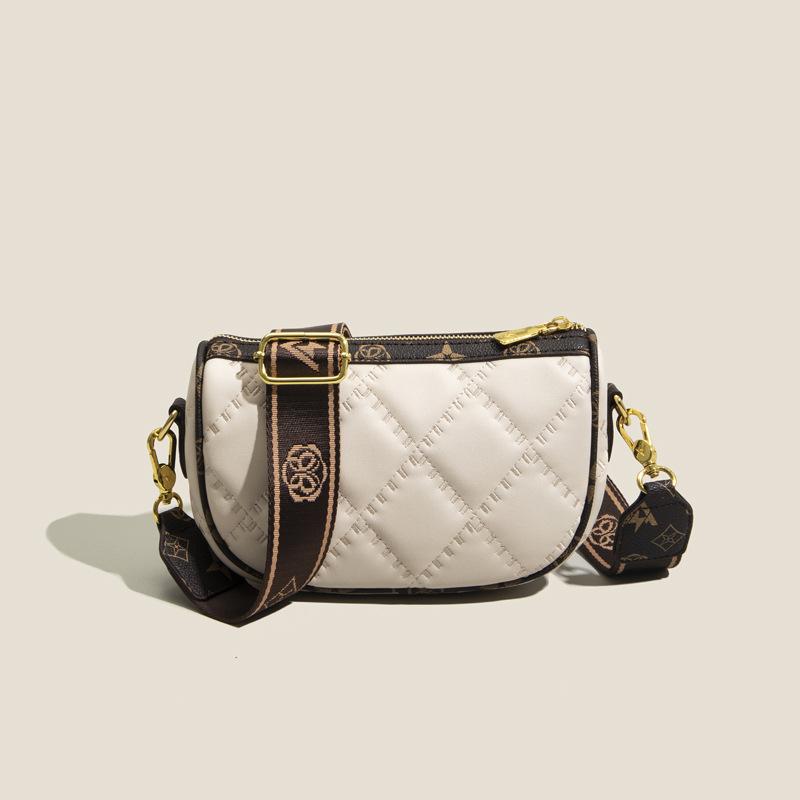 Internet celebrity live broadcast welfare small bag dumpling bag one piece hair old flower saddle bag fashion new shoulder bag messenger bag