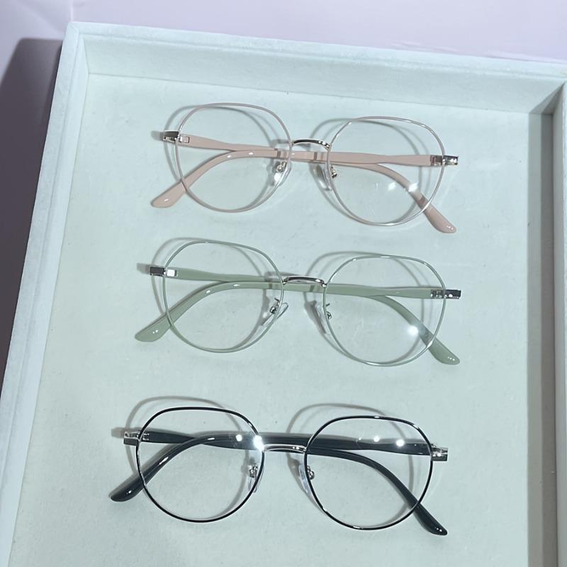 1pc Women's Fashionable Light Green Square Frame Glasses - Ultra-Lightweight Metal  Ideal for Office Study & Internet Use