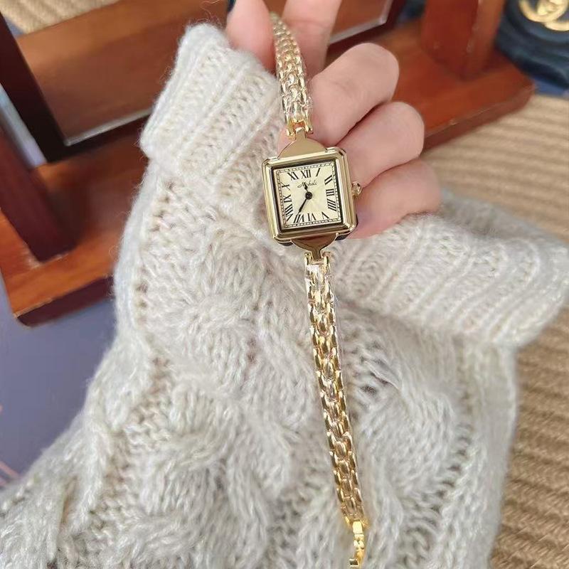 Gold Square Watch Women'S Bracelet Steel Belt Exquisite Light Luxury Retro Roman Niche Quartz Watch Women