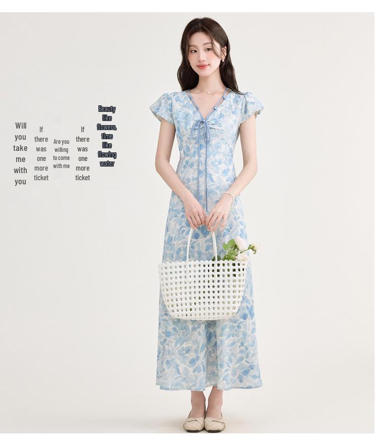 2026 Frühling/Sommer Elegantes blaues Blumen-A-Linien-Kleid: Taillenbetonend, Kurzärmelig, Französischer Stil