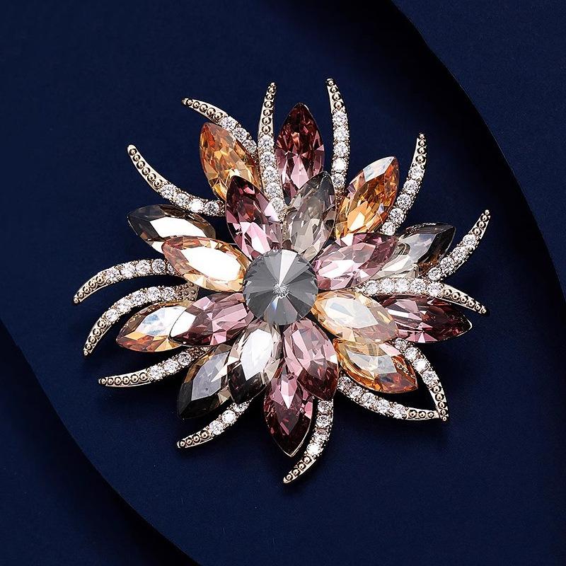 Luxuriöse und elegante Bauhinia-Brosche für Damen, hochwertig und exquisit, blendfreie Anstecknadel mit Schnalle, Korsage für Anzugjacke