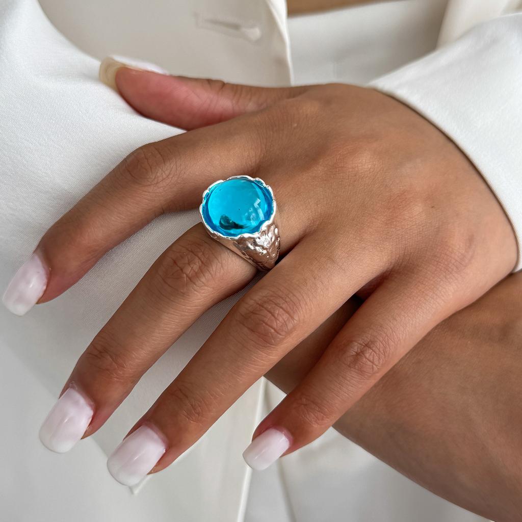 Fashion Light Luxury Acrylic Diamond Jewel Ring Women'S Wind Metal Folded Wide Edition Ring Ring