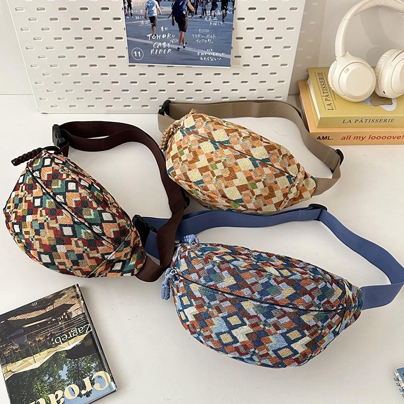 Japanese Harajuku Large Capacity Crossbody Bag Female Ins Versatile Student Class Mailman Bag Retro Breast Bag Crossbody Bag