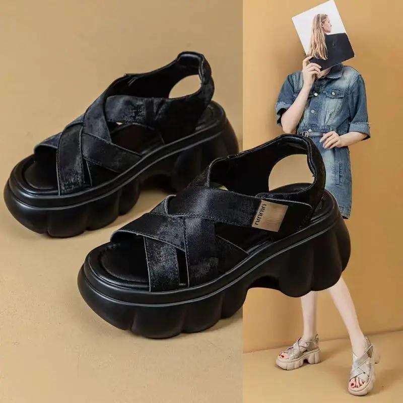 Fashion Roman Sandals Women‘s 2024 Summer New Ultra-light Thick Sole Woven Fashion Hollow Increase Comfortable Casual Pig Shoes Women's