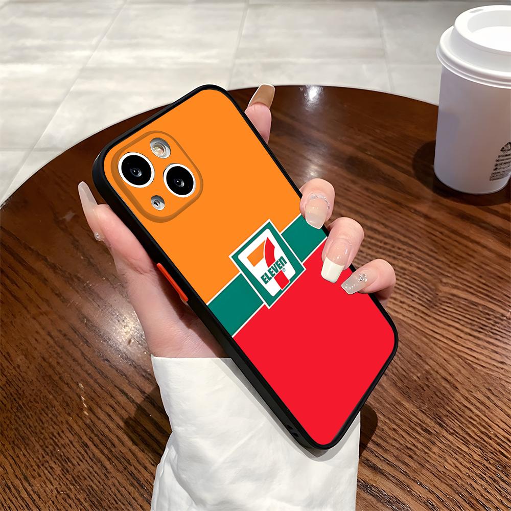 

MINISO 7Eleven 711 Чехол для телефона для iPhone 17 16 15 14 Max 13 12mini 11 Матовая полупрозрачная задняя крышка iPhone 12