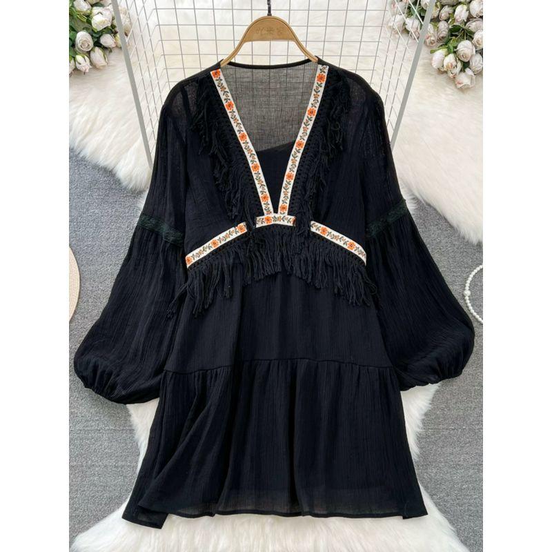 Lantern Sleeve Tassel V-neck Patchwork Loose A- line Dress