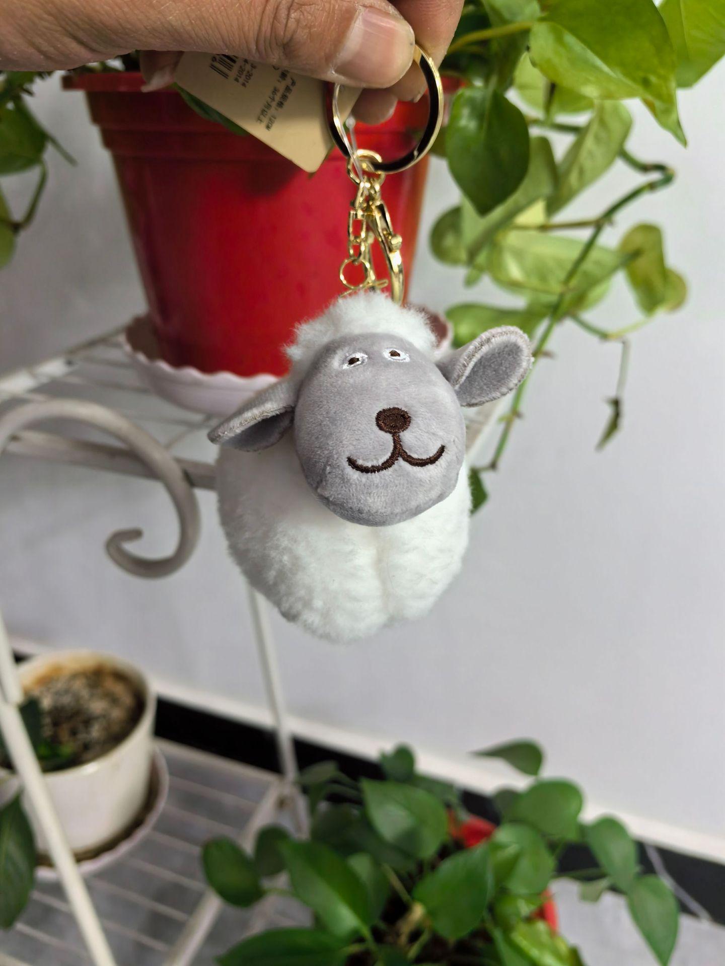 

Милый мультяшный плюшевый брелок-кукла в виде ягненка 8 cm серый