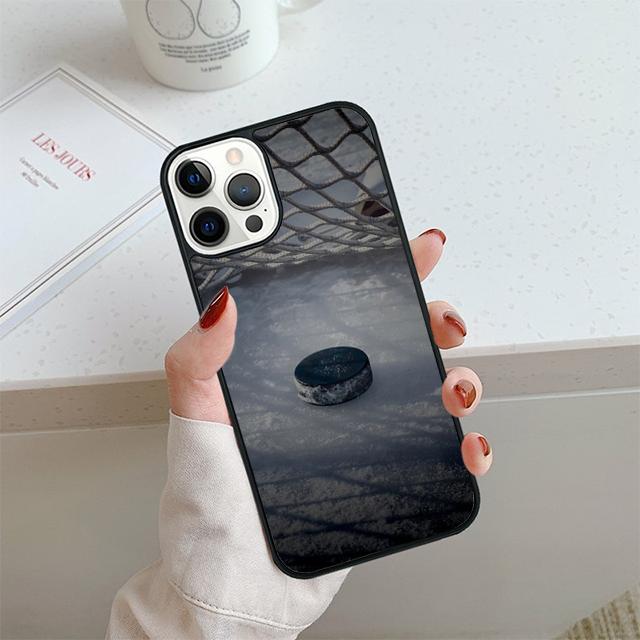 Hot Sport Ice Hockey Phone Case For iPhone 17 Air 14 15 16 13 12 Cover For Apple 14 15 16 Pro Max Plus Coque