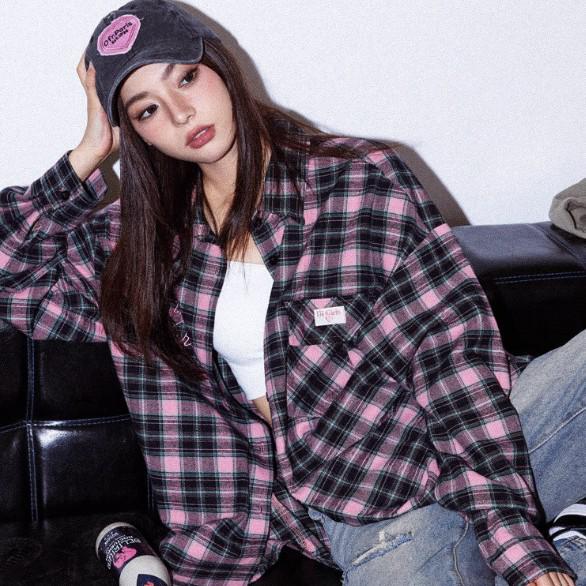 Women's Retro Pink Plaid Long-Sleeve Shirt - Trendy Autumn/Winter Design