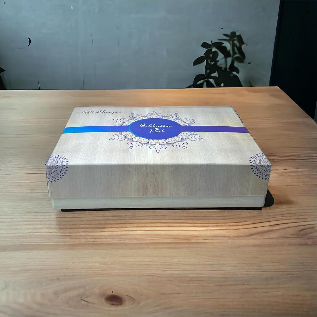 Láhev z čisté mědi se 2 sklenicemi Dárková sada (Starožitná svědivá věž)