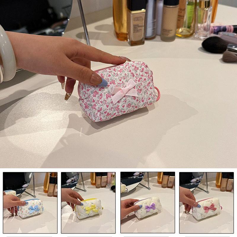 Ins Fashion Sweet Floral Makeup Bag for Girl Cute Print Flower Bow Cosmetic Bags Small Cute Lipstick Cable Earphone Storage Bag