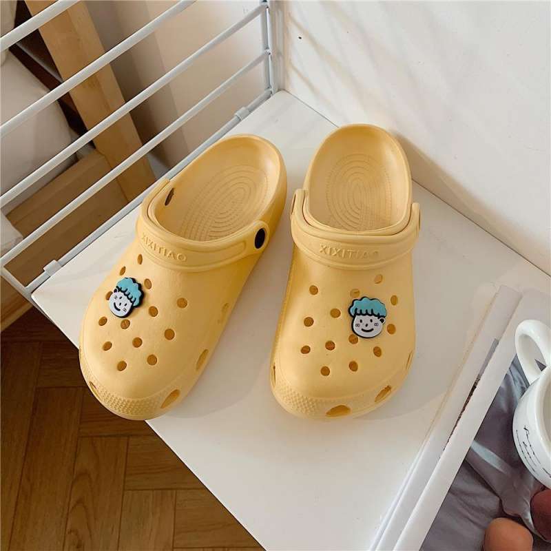 Korean new hole shoes ins cartoon cute couple bag head cool slippers men and women comfortable nurse shoes non-slip
