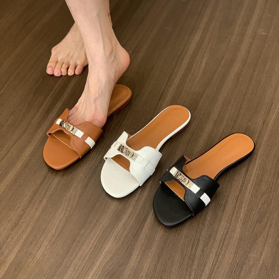 One-word Slippers Women's Summer Wear 2025 New Korean Version Fairy Casual Large Size Retro Flat-bottomed Beach Sandals