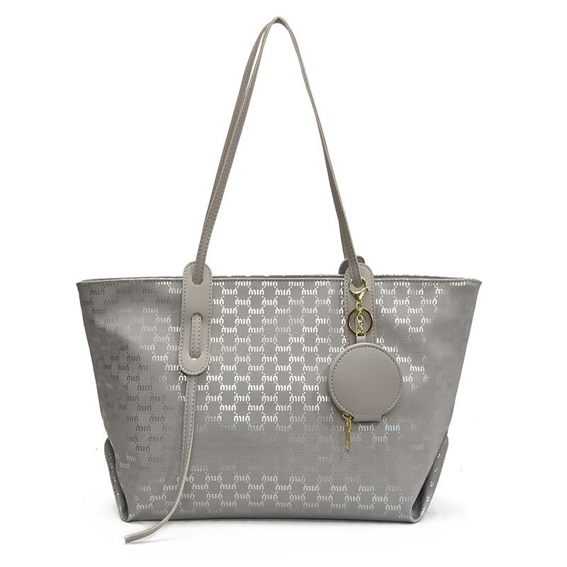 Fashion Large-capacity Tote Bag Women's New Versatile Class Commuter Shoulder Armpit Bag