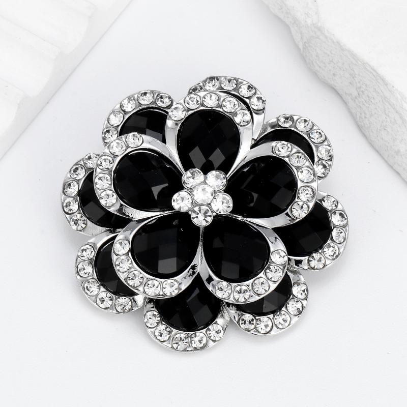 Exquisite Black Rhinestone Flower Brooches For Women Elegant Lapel Pins Wedding Decoration Jewelry