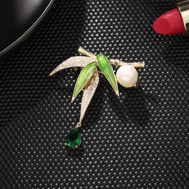 

Ретро-чеонгсам с корсажем, кардиганом, пряжкой, элегантным пальто, аксессуарами, брошью в виде капли воды из бамбука золотой