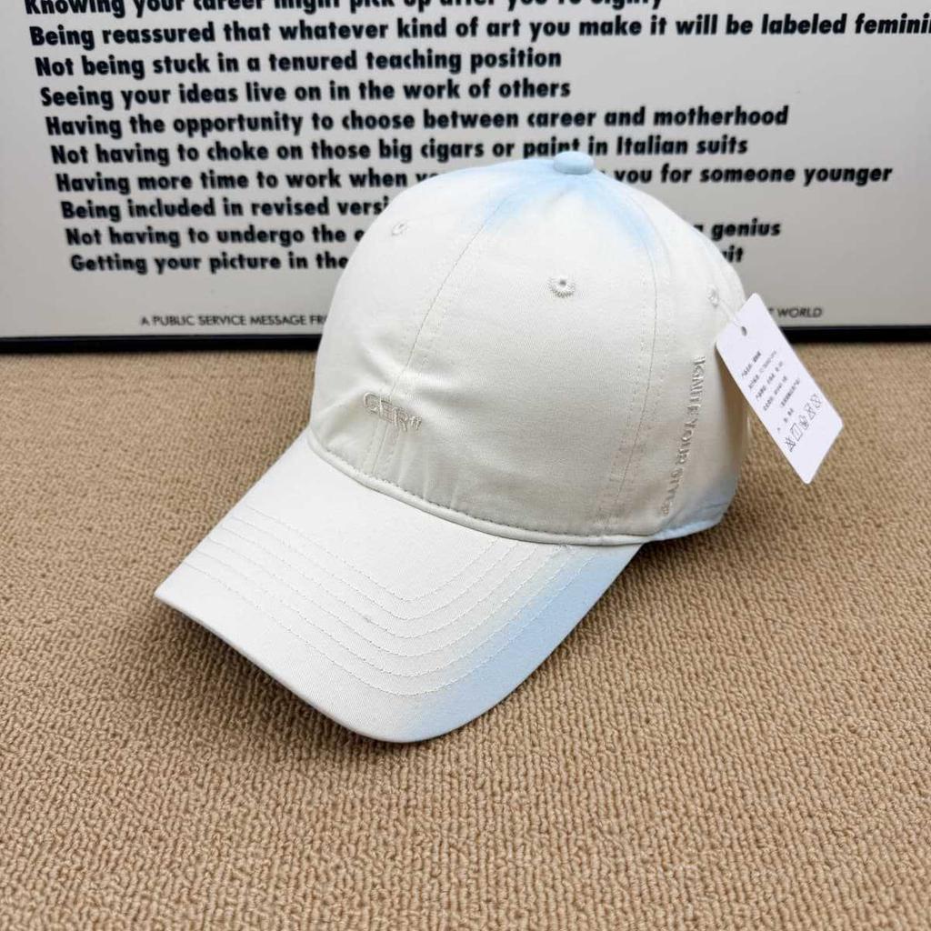 New GER Gradual Change Smudge Baseball Cap Men and Women Soft Top Cap Sweet Cool Spring and Summer Sunscreen Hat