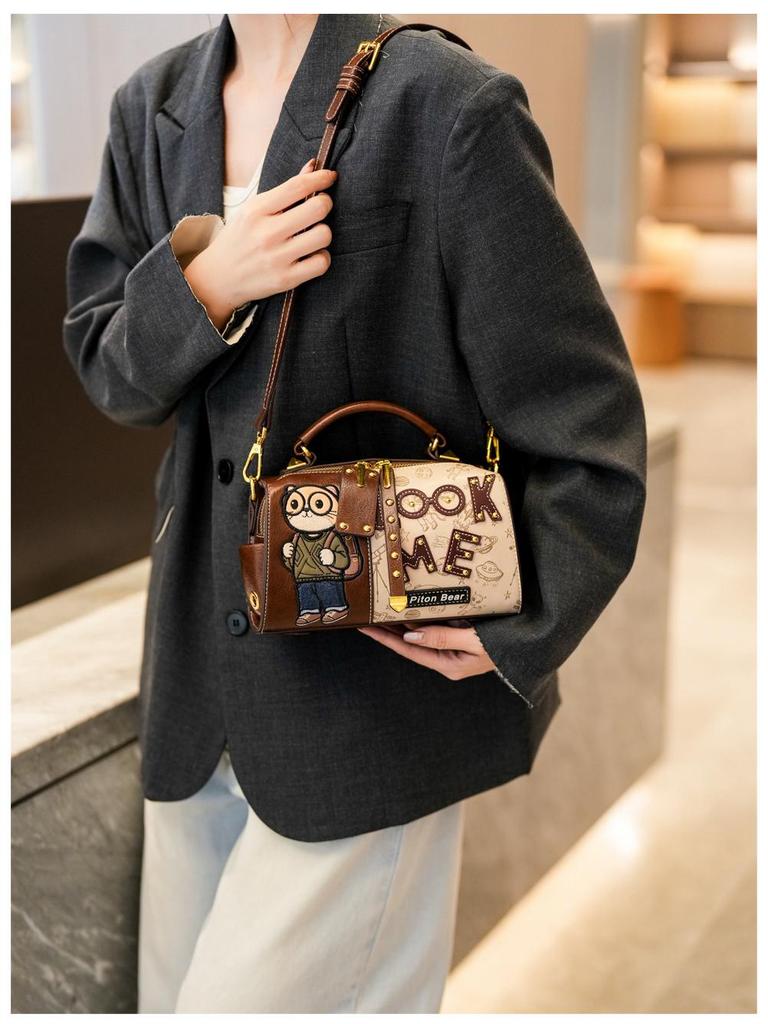 Versatile Women's Boston Retro Crossbody Single Shoulder Handbag