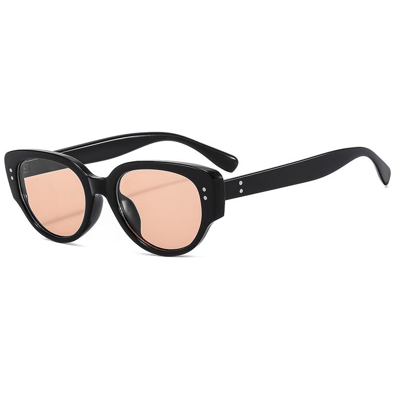 Rivet Style Women s Cat Eye Sunglasses