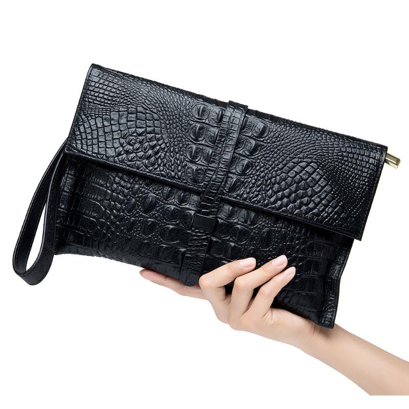 Crocodile pattern envelope bag, large-capacity leather, one shoulder oblique span small bag, personalized hand grab bag.