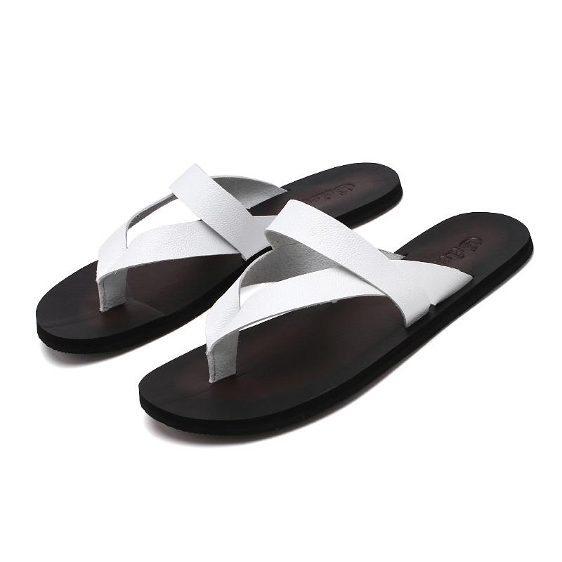 Fashion Summer men's slippers Leisure comfortable trendy design styles Outdoor beach stroll Daily quality shoes Classic Black and White