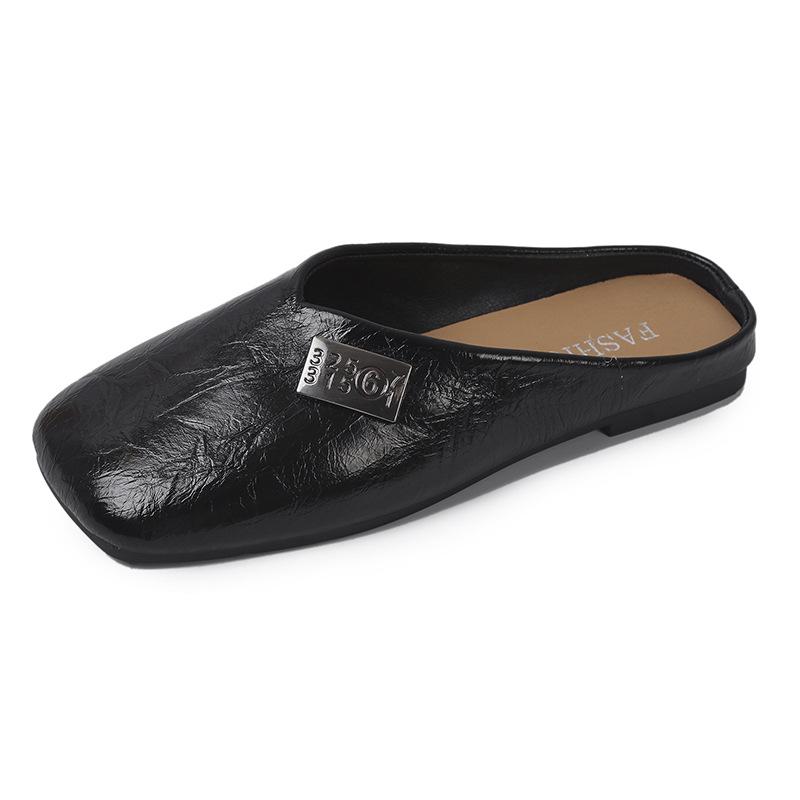 New Silver V Mouth Half Drag Women 2024 New Versatile Square Head Flat Bottom Slippers Women Soft Bottom Light Mouth Cool Slippers Women