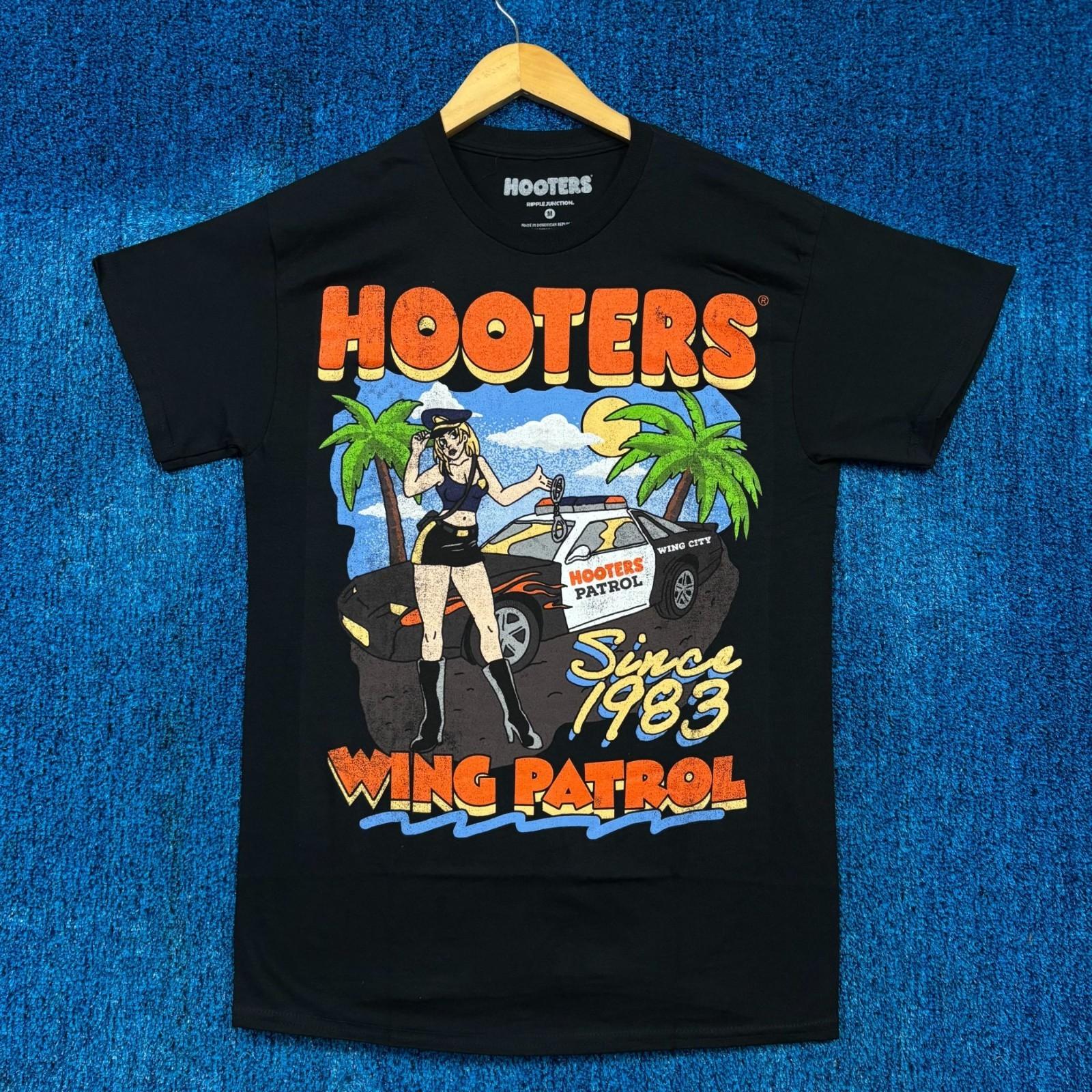 Hooters Wing Patrol Restaurant T-Shirt Size Medium Unisex T-Shirt XXXXL