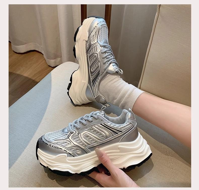 

Красные папины туфли женские весна-лето 2024 новые толстые подошвы с усиленной сеткой дышащие жареные уличные кроссовки с одной сеткой в Париже 40 серебряный