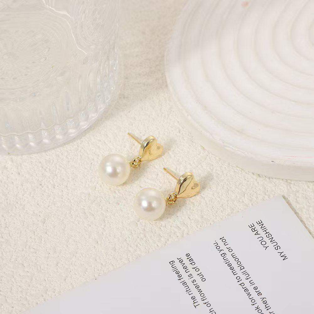 Exquisite Pearl Drop Earrings: Versatile, Fashionable, Luxurious Design for Women