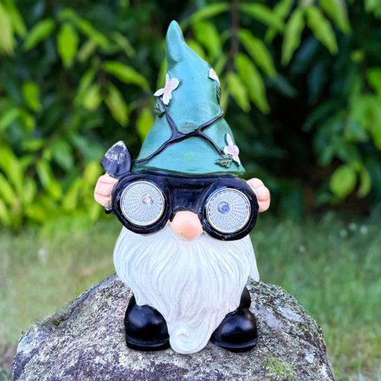 Garden Gnome Statue Outdoor Gnome Sculpture with Solar Lights Resin Gnome Holding Telescope Decoration for Lawn Yard Patio
