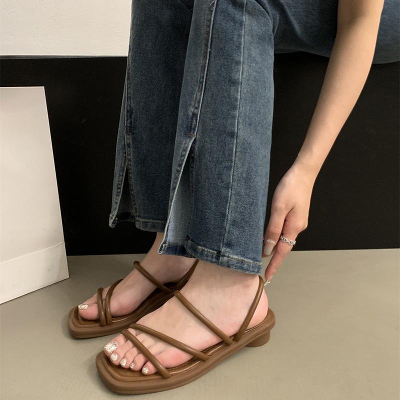 

trend fashion Designer Summer Woman Slippers Fashion Open Toe Narrow Band Ladies Outdoor Beach Vacation Sandalias Flip Flop