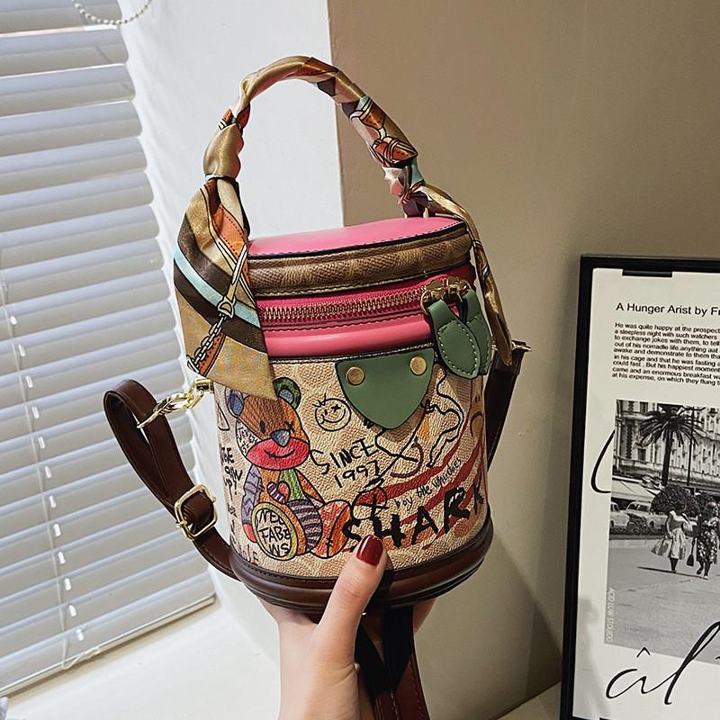 2024 New Fashion Graffiti Bucket Bag Women Street Style Round Cylinder Bag